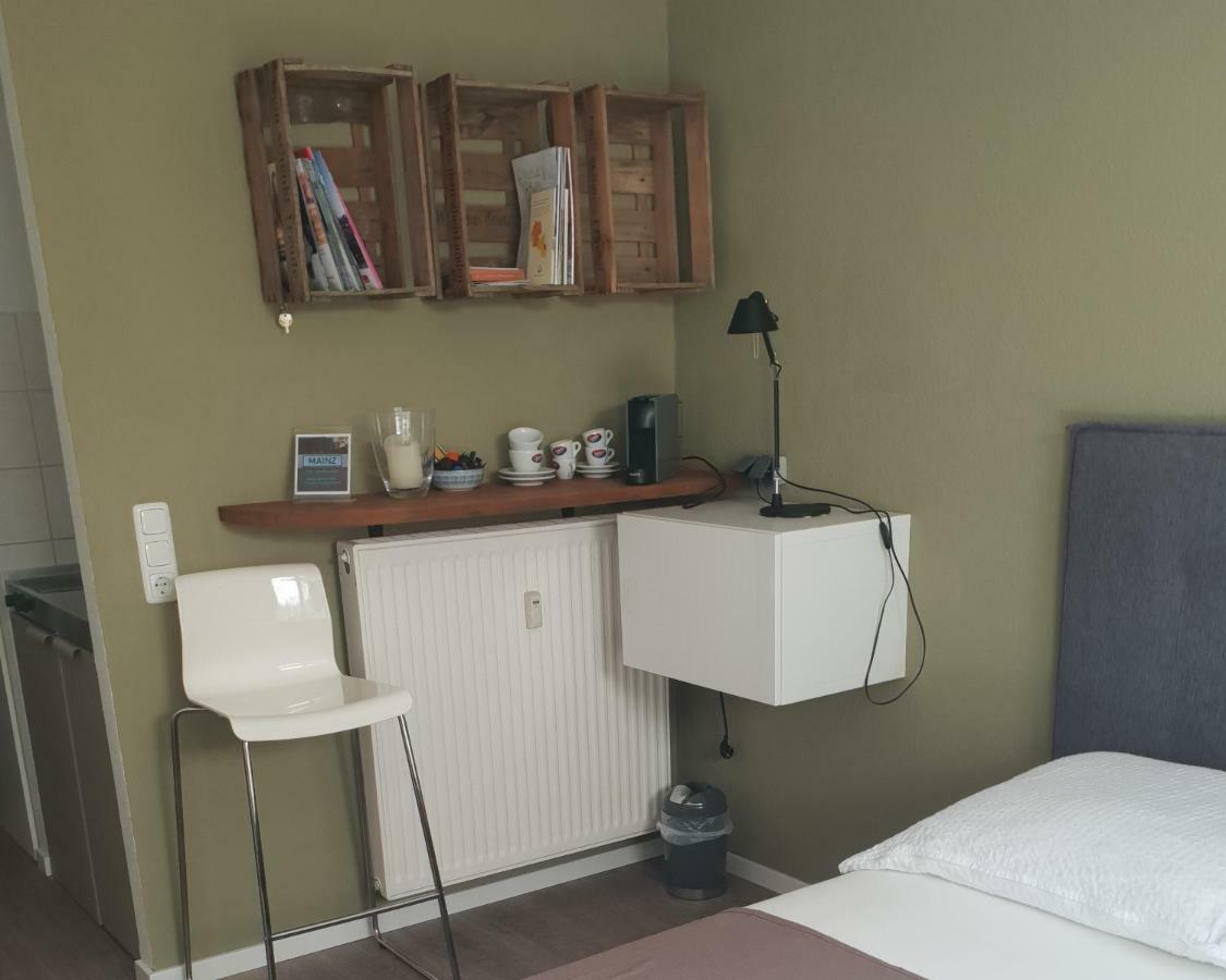 Studio Apartment In Zentraler Lage Μάιντς Εξωτερικό φωτογραφία